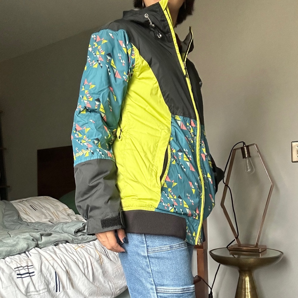 Betty Rides Geometric Ski Jacket - Picture 2 of 9